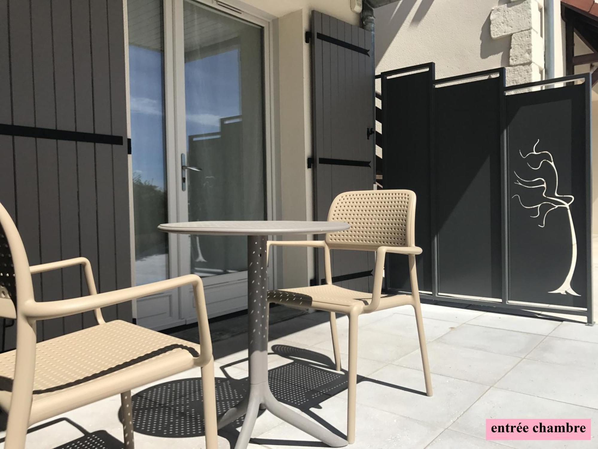 Hotel Le Clos Badan Nuits-Saint-Georges Kültér fotó